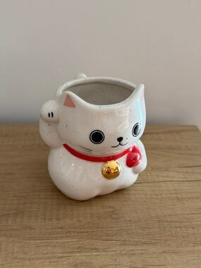Urban outfitters // lucky cat mug